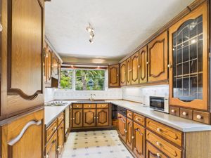 Photo 25- click for photo gallery